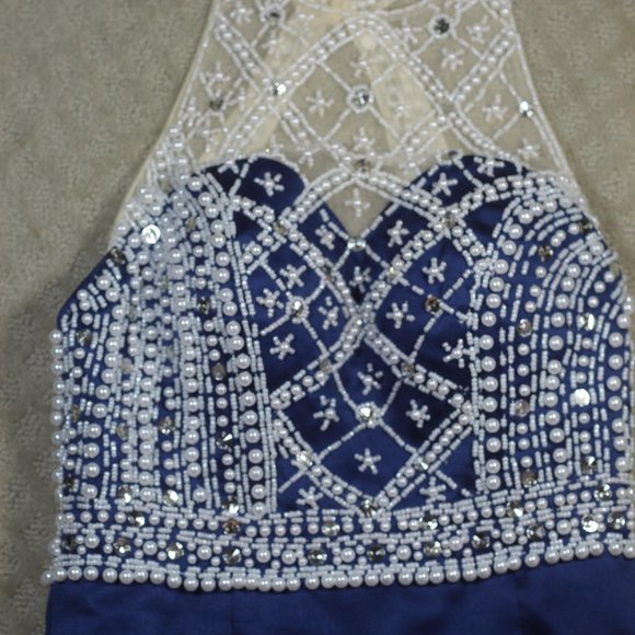 Amazing! Stunning! Luxurious Custom Formal Beaded Mermaid Dress - Picture 3 of 7